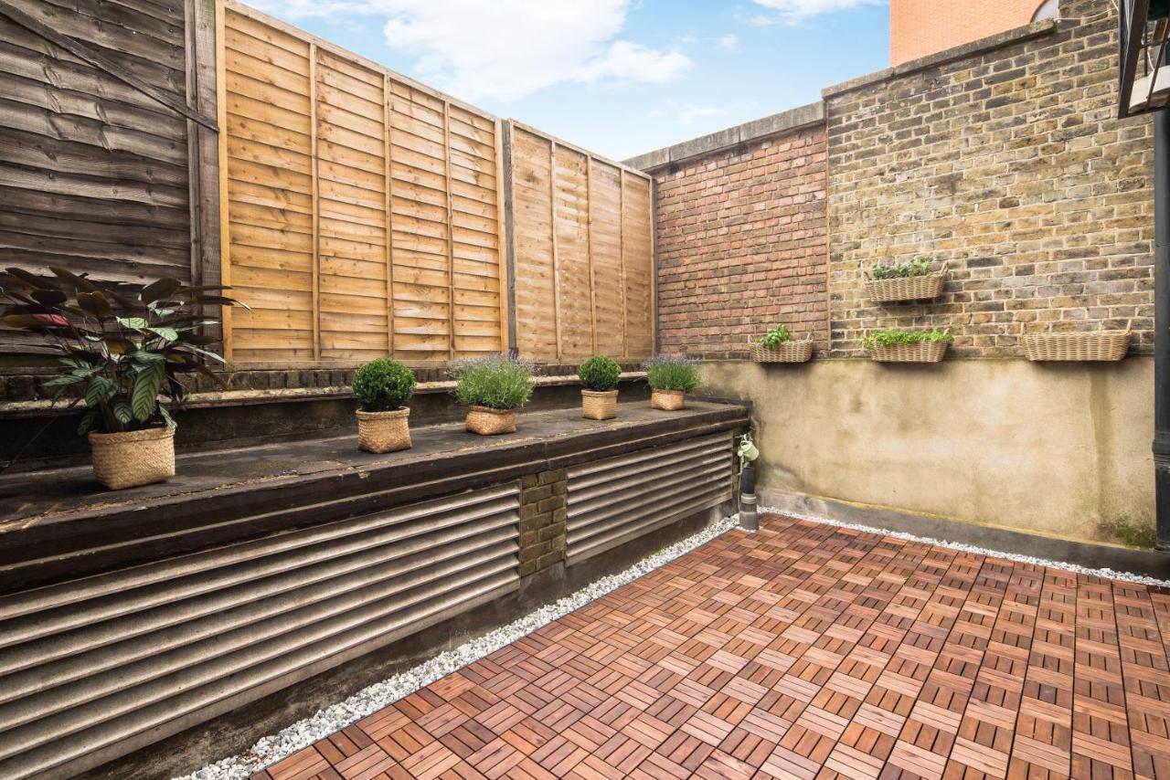 Charming Spacious 2Br Flat Near Station Plus Parking Londres Exterior foto